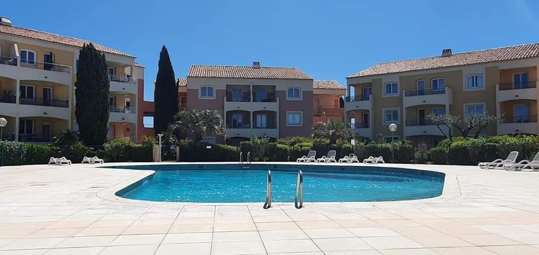 Vacance Location Mer Piscine Var Sud Terrasse Les Issambres Exterior photo