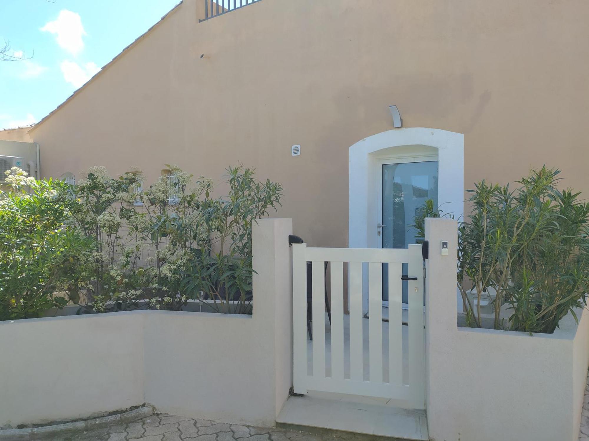Vacance Location Mer Piscine Var Sud Terrasse Les Issambres Exterior photo